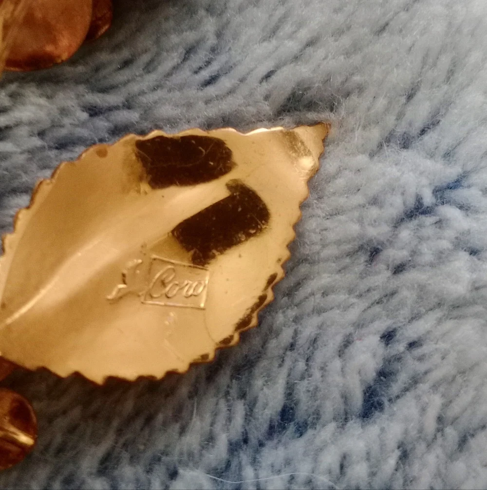 Vintage Coro Gold-Tone Rose Brooch | Signed Floral Pin with Textured Leaves